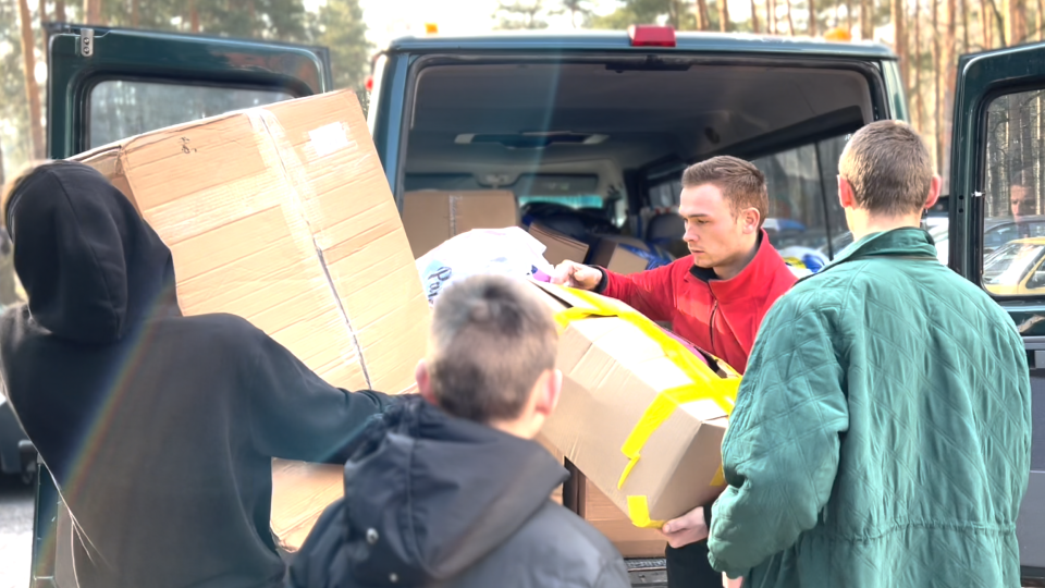 distributing supplies in ukraine
